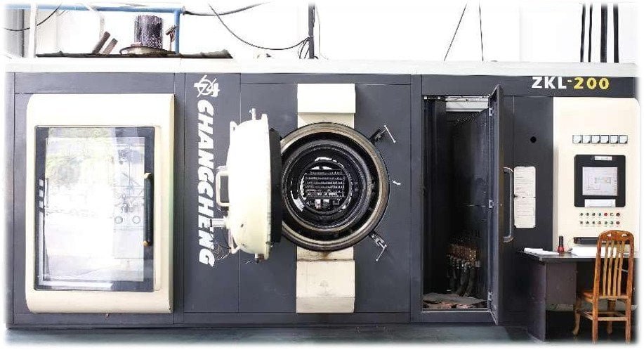 Sintering furnace -- high-temperature carbide processing